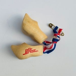 Miniature Vintage DrPepper Holland Shoes Souvenir Soda Wood Sm Clogs 1.5”